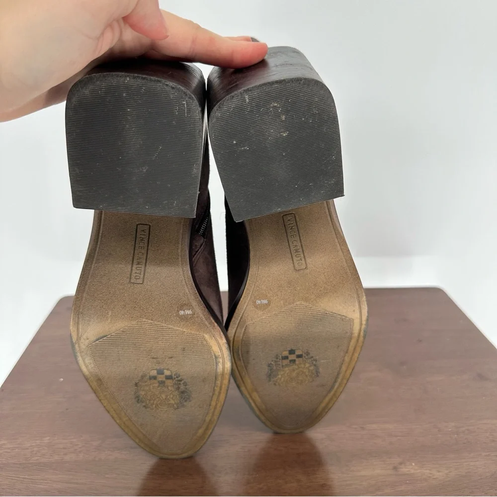 Vince Camuto Kelmi Brown Suede Ankle Boots Sz 9 Womens